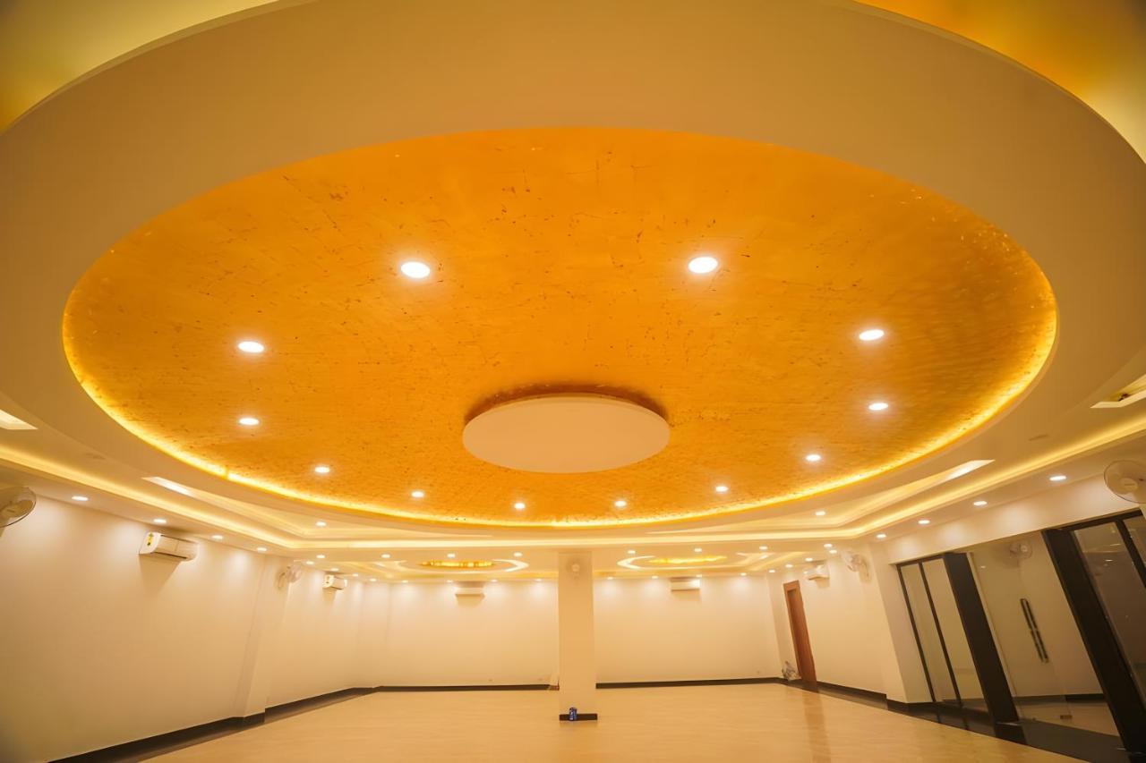 MY Heritage Hotel&Banquet in Kannauj Buitenkant foto