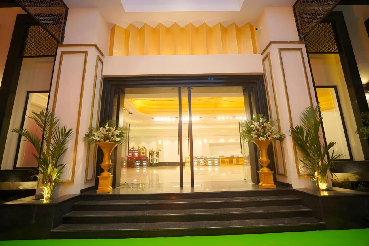 MY Heritage Hotel&Banquet in Kannauj Buitenkant foto